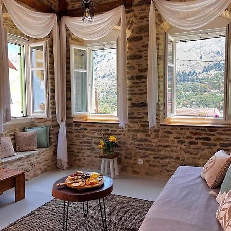 Katrani Studios Simi Dış mekan fotoğraf