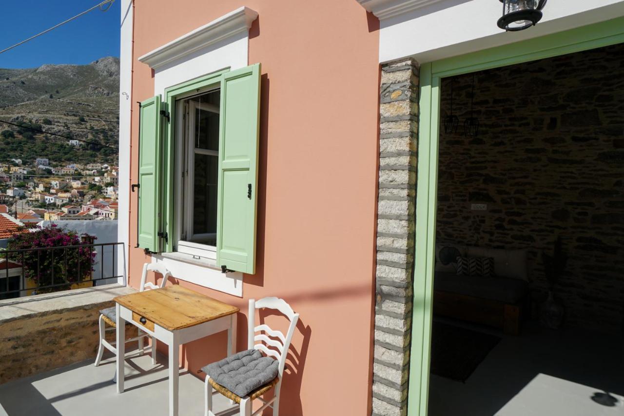 Katrani Studios Simi Dış mekan fotoğraf