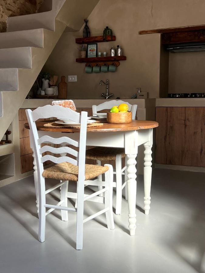 Katrani Studios Simi Dış mekan fotoğraf