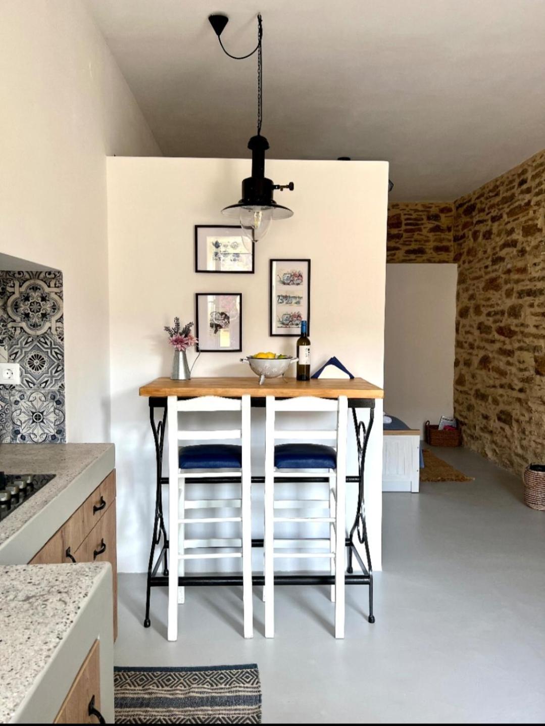 Katrani Studios Simi Dış mekan fotoğraf