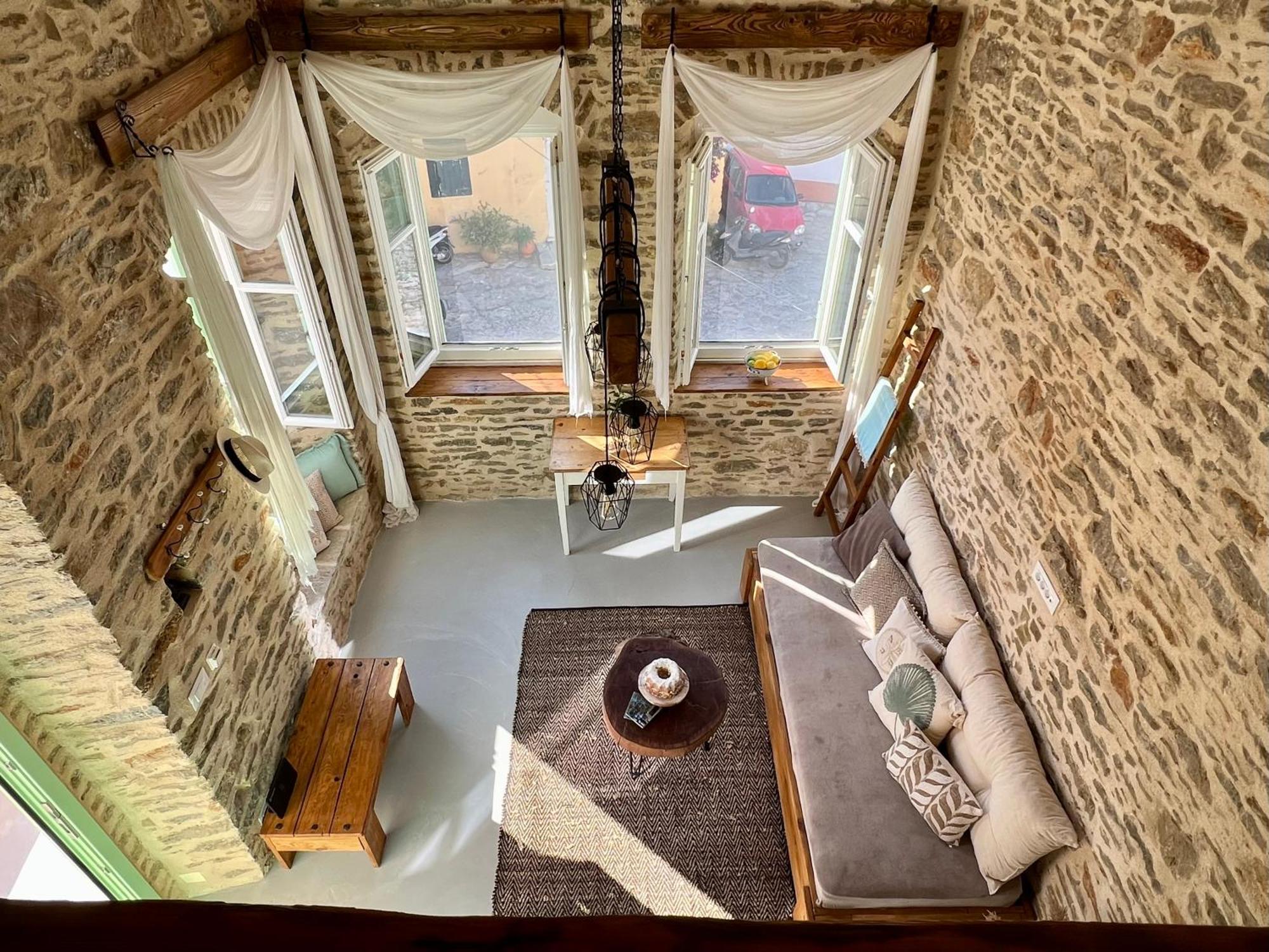 Katrani Studios Simi Dış mekan fotoğraf